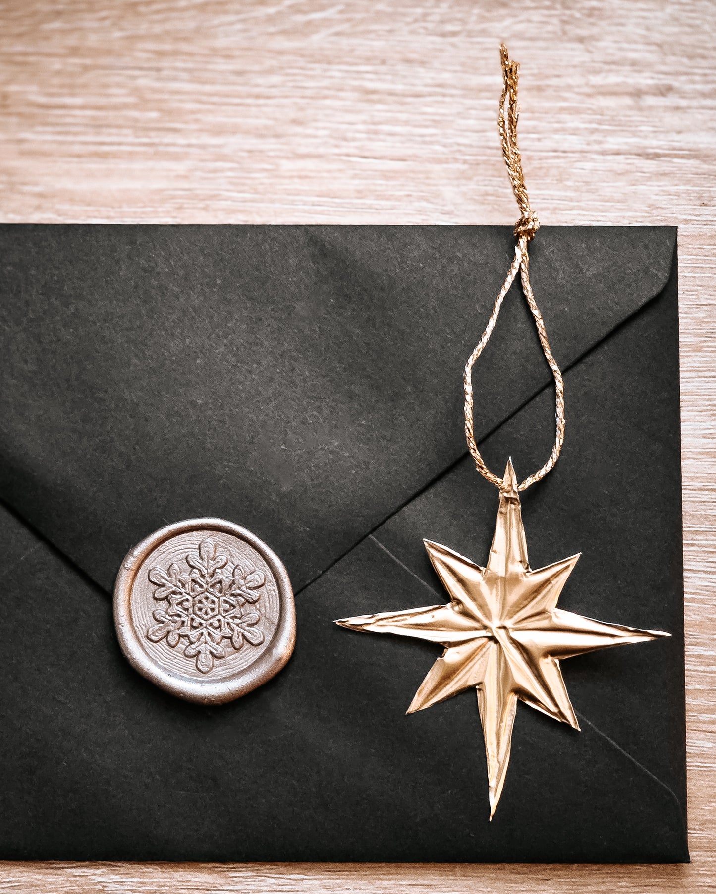 CARTE CADEAU PHYSIQUE + étoile dorée